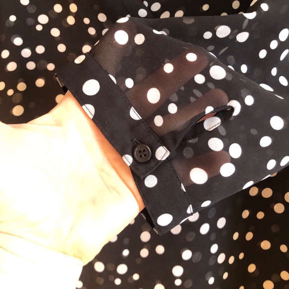 Chico’s black & white polka dot tiered blouse, size 1/M - Picture 3 of 4